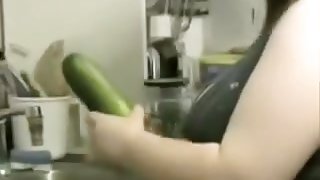 bbw sex immature plays with cucumber