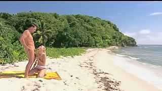 A Trip To The Beach with Blonde Yasmine Gold Has Lots Of Hardcore Action