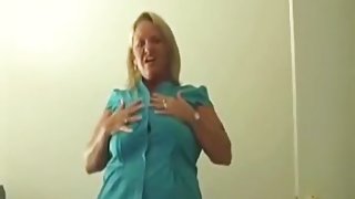 Busty milf handjob